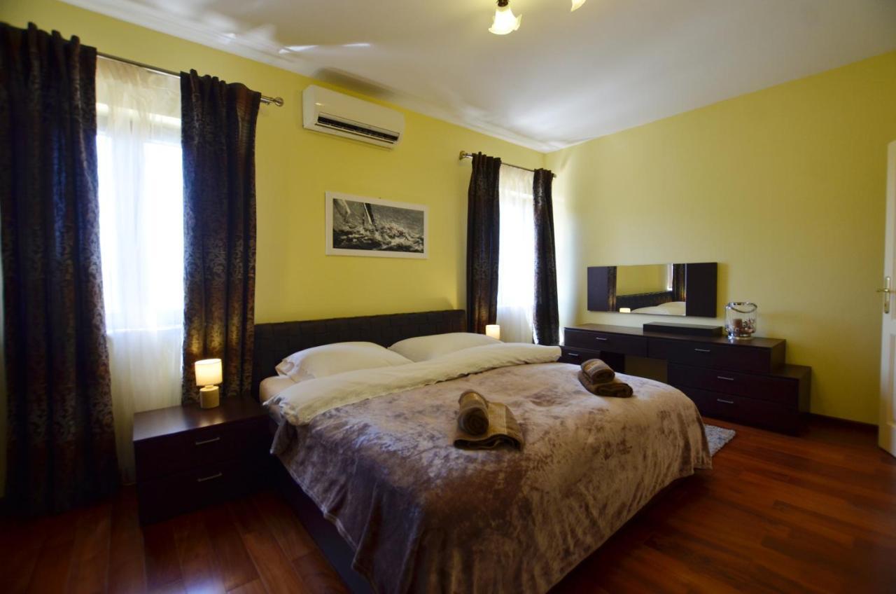 Apartment Delux Rovinj Exterior photo